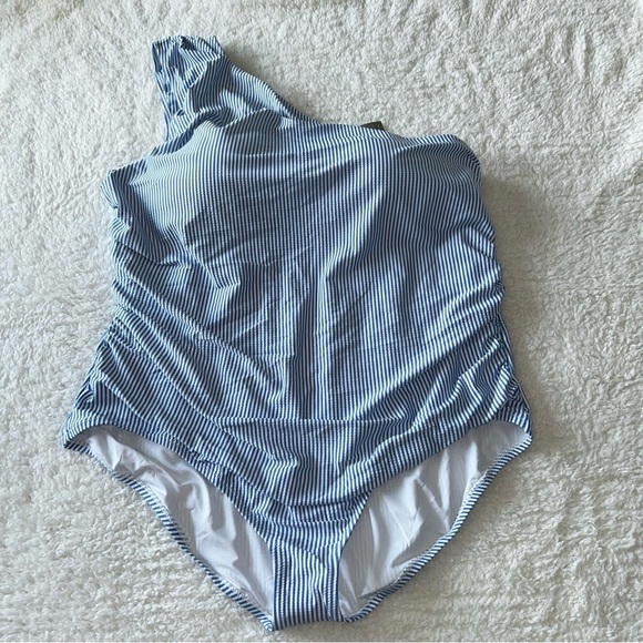 J. Crew Stripped One Piece Swim Suit Size 24 NEW - Picture 3 of 5